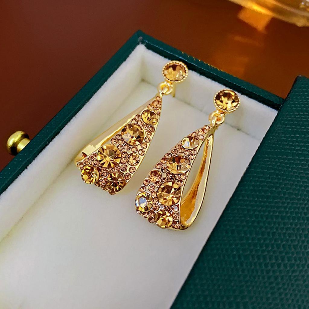 Diamond Studded Metal Earrings, French Retro Personality Nail, Light Luxury, High-end Decoration For Women