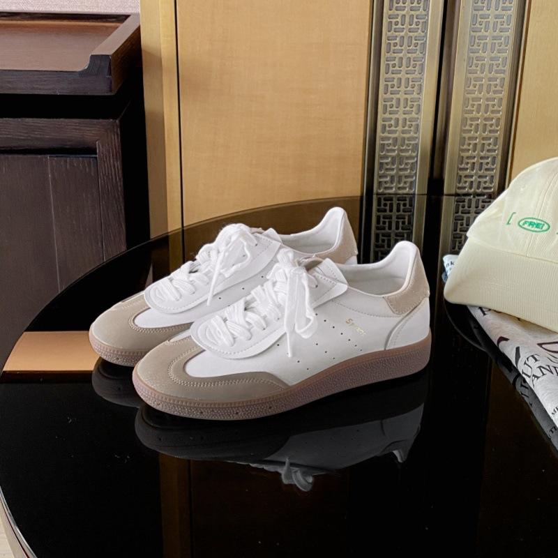 Leather retro little white shoes women's 2025 new versatile classic casual sports shoes flat-soled lace-up German training shoes board shoes