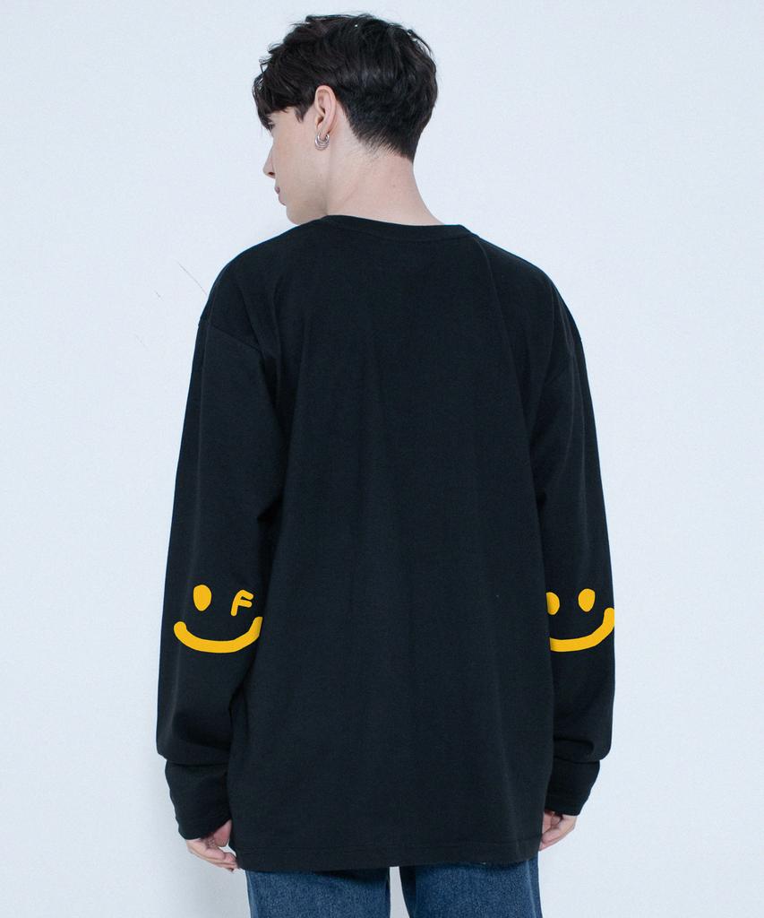 GRAVER [Unisex] Elbow Drawing Smile Long Sleeve_Black