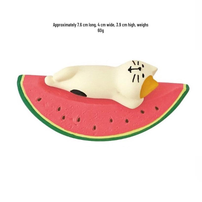 Japanese ZAKKA Watermelon Resin Cat Crafts: Summer Edible Toy Figures