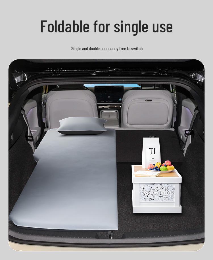 Materasso per auto XPeng P7+: Letto Gonfiabile Automatico per Dormire nel Bagagliaio e sui Sedili Posteriori.