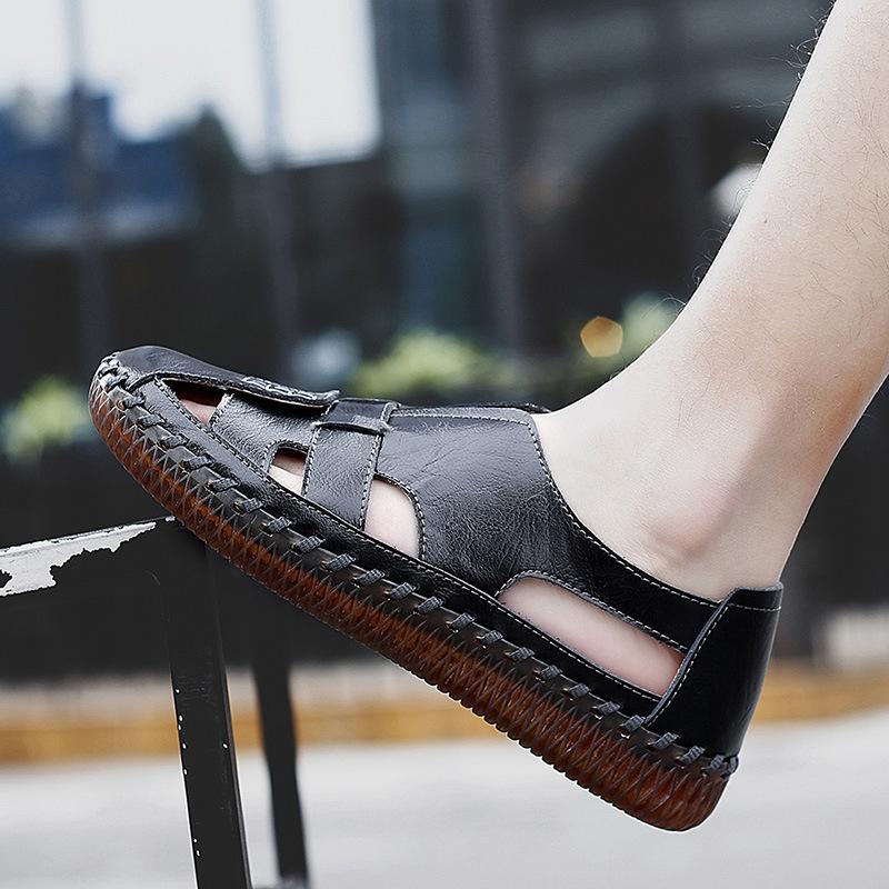 Men's Sandals New Summer Non-Slip Wear-Resistant Beach Leather Sandals Outdoor Casual Leather Driving Slippers