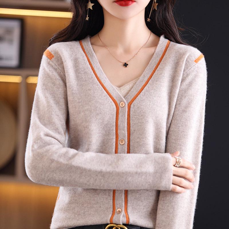 Women's V-Neck Color-Block 100% Wool Cardigan - Loose, Versatile, and Stylish for Autumn/Winter 2025