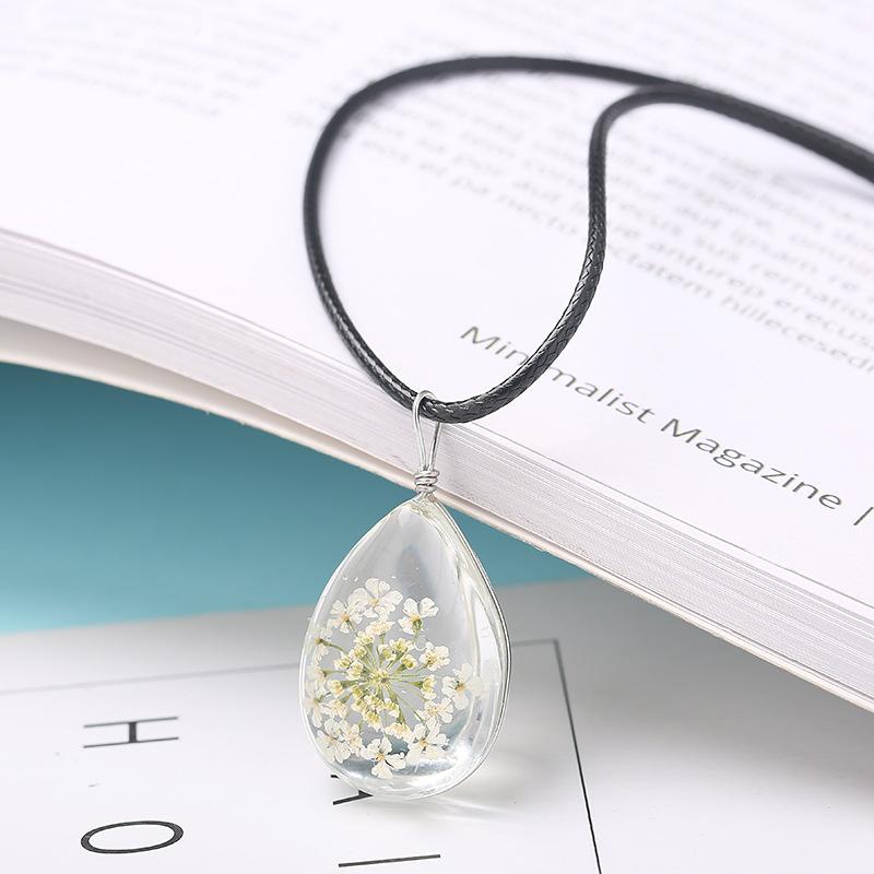 Direct Sales Hand-Wound Water Drop Dried Flower Pendant Dried Flower Plant Specimen Glass Creative Simple Necklace Pendant