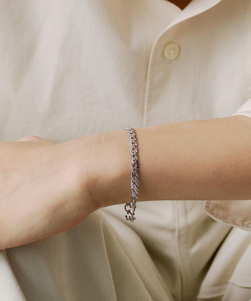 Silvertag Stb-26Ss2 Dual Curve Link Chain Bracelet
