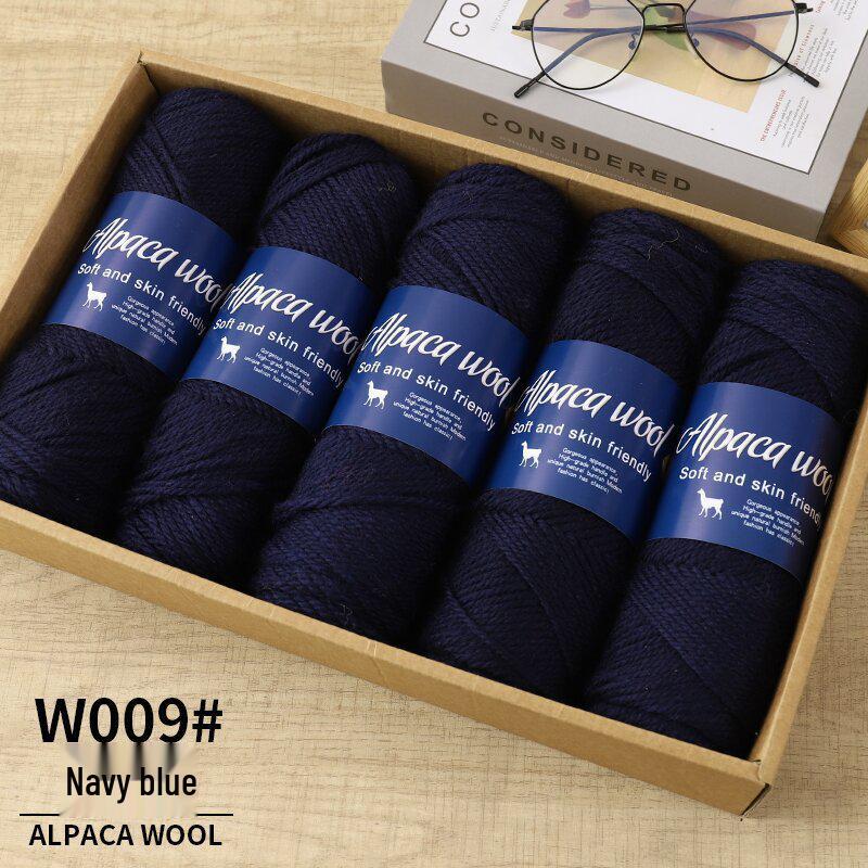 Soft Alpaca Yarn: Comfortable, ideal for hand-knitting scarves and other medium-thick projects.