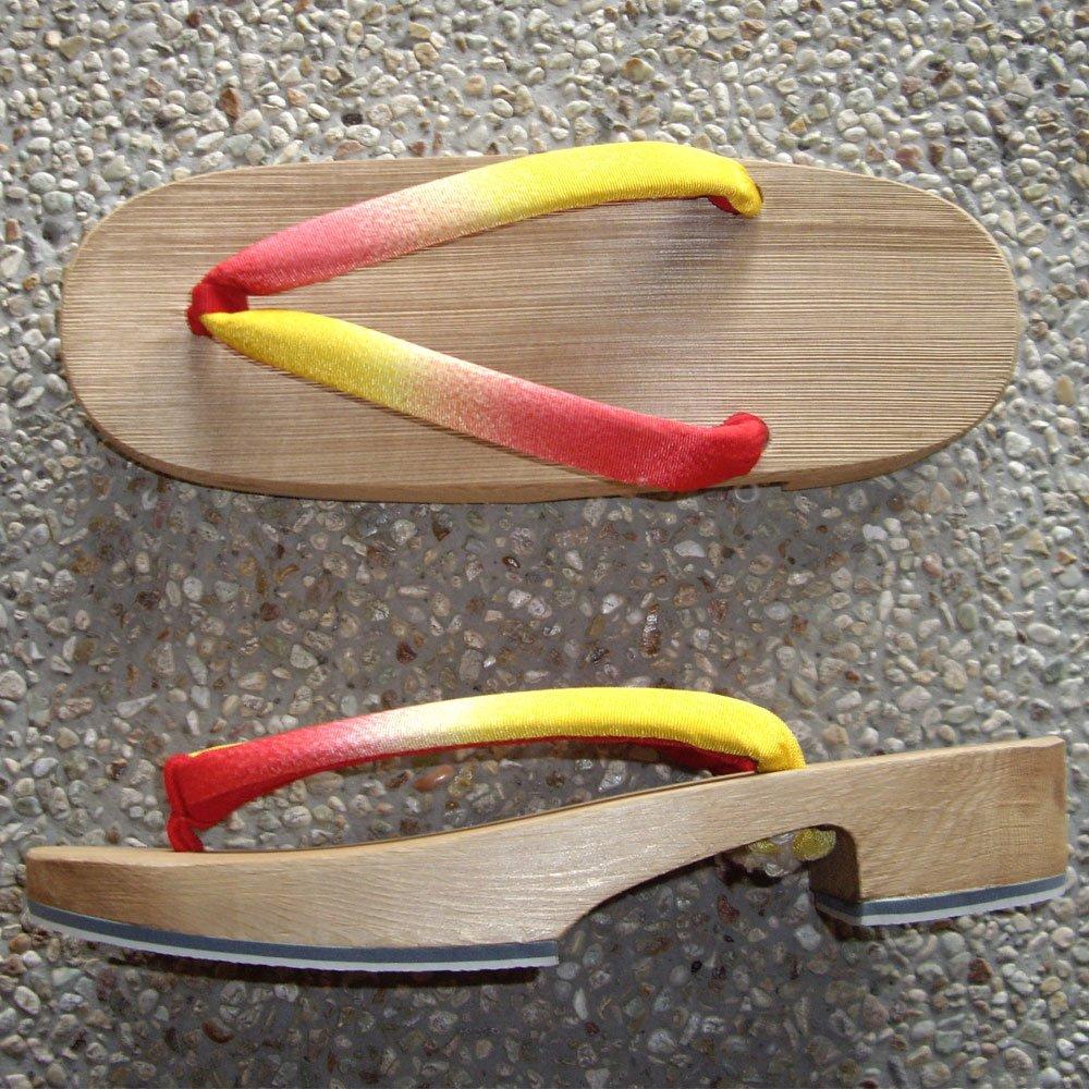 Kiso Nezuko Geta: Women's Geta with a Blurred Yellow-Red Pattern, a Traditional Craft Made in Japan, Carrying on 300 Years of Tradition