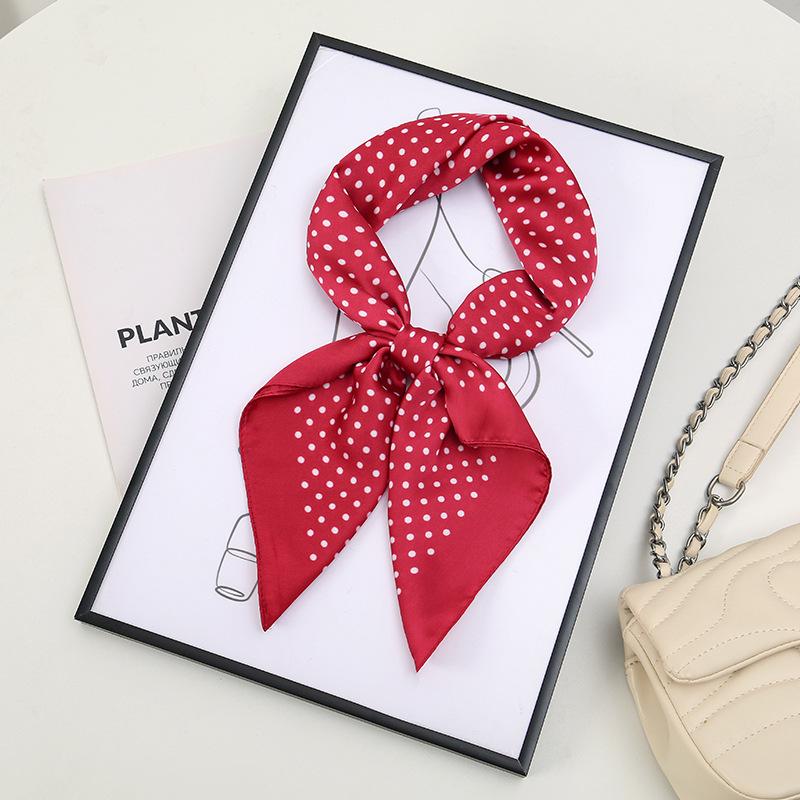 Korean retro black polka dot silk scarf, simple and high-end temperament square scarf ins small fragrant style thin scarf scarf