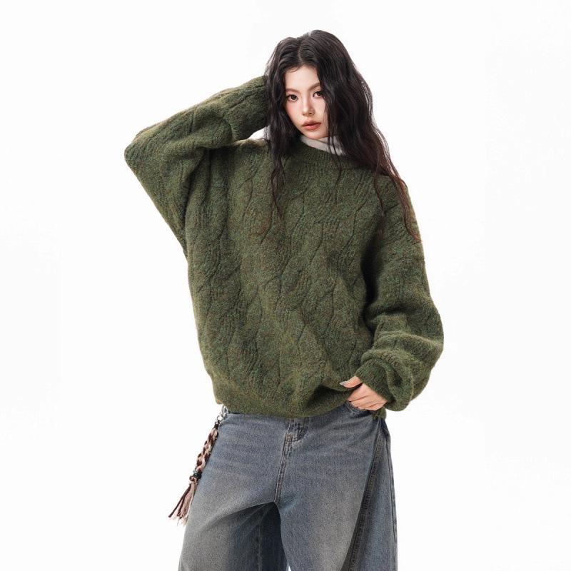 Men's Retro Cable Knit Sweater - Loose Fit, Round Neck, Autumn/Winter Pullover.