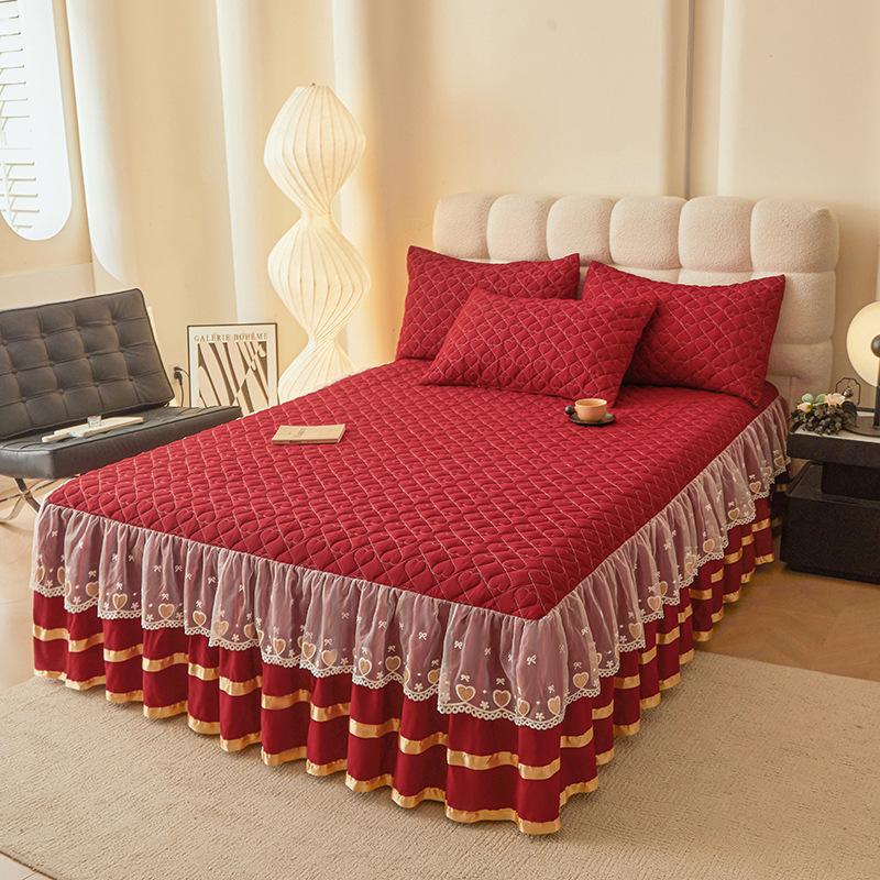 

1PCS 2025 new cloud cotton lace embroidered lace padded bed skirt single bed skirt love series no pillowcase only 2pcs pillowcase
