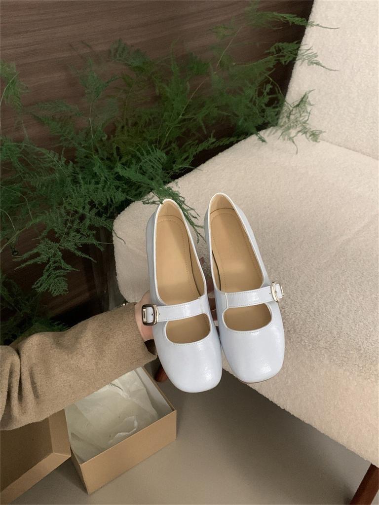 Flat red wedding shoes Mary Jane single shoes women's shoes square head with skirt shoes