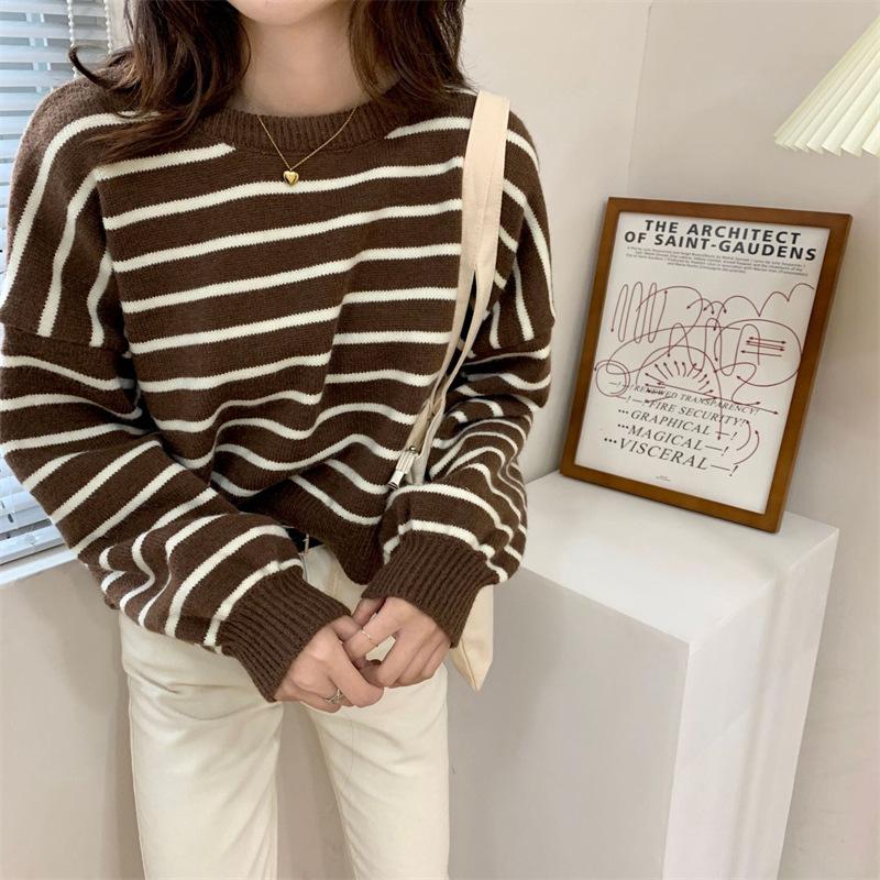 

Сзади разрез ретро короткий круглый вырез свитер полосатый свитер женский толстый свободный круглый вырез трикотажная нижняя рубашка верхняя одежда one size кофейный