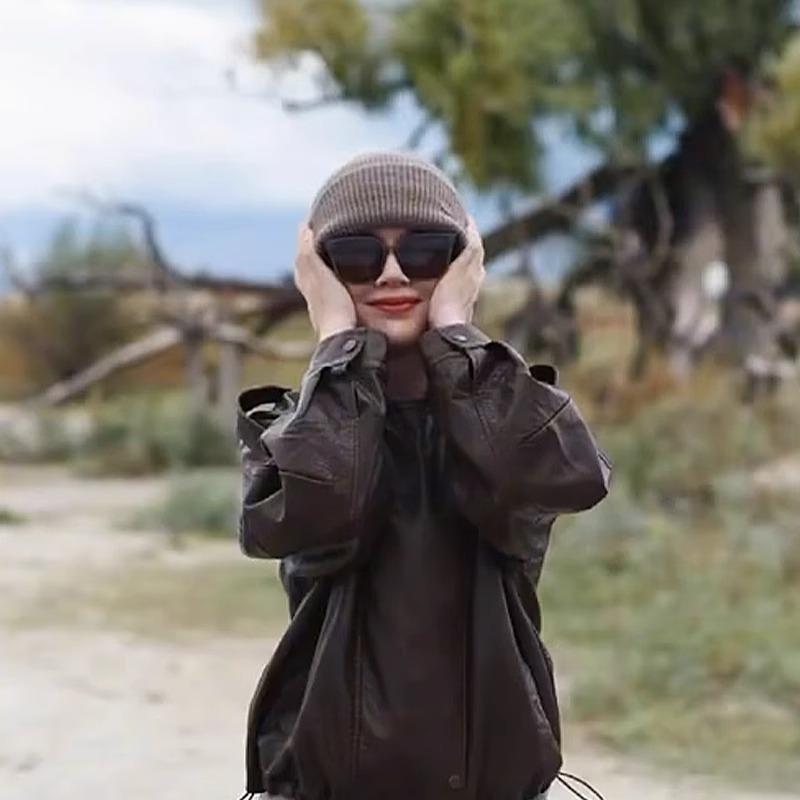 Women's Double-layer Thickened Autumn and Winter Warm Ear Protection Knitted Hat Versatile Piles of Hats Cold Hat Men