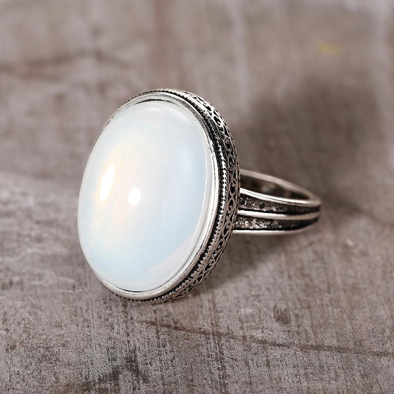 Xiaomi Huitan Elegant Women Ring with Oval Imitation Opal Party Charming Vintage Accessories Engrave Design Silver Color Lady Jewelry
