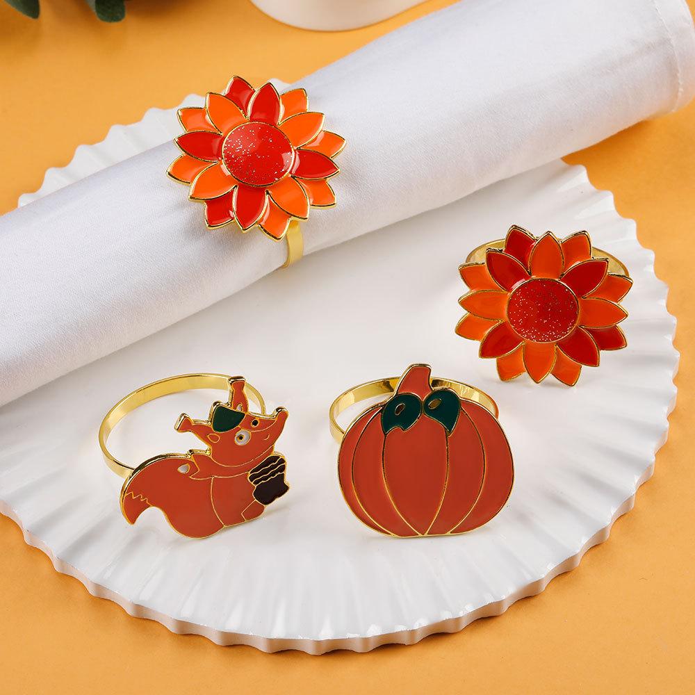 Halloween Sunflower Squirrel Turkey Napkin Holders Thanksgiving Napkin Rings Halloween Home Restaurant Table Decor Napkin Buckle