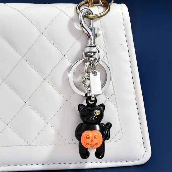 Handbag Decorative Accessory Halloween Cat Holding Pumpkin Keychain, Metal Car Key Ring Holder, Backpack Hanging Decor