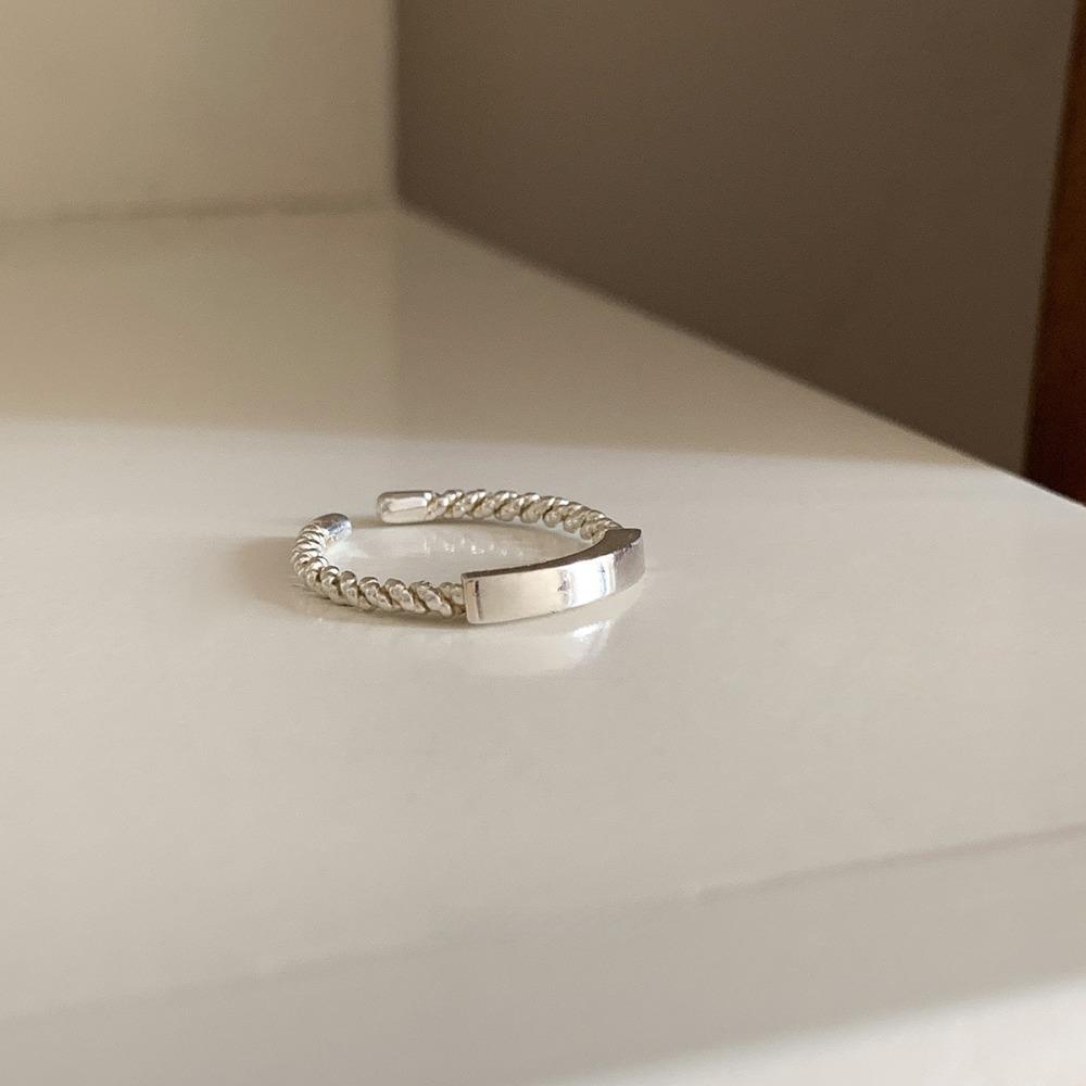 Brushed Plain Ring, Female Niche Light Luxury, High Sense, Irregular Index Finger Ring, Can't Lose Color, Ring Tide