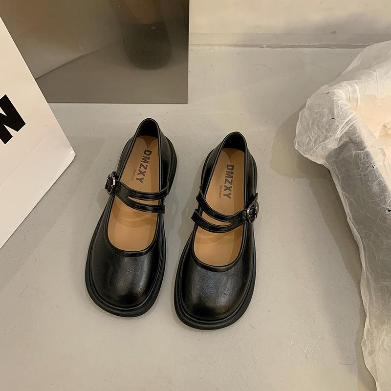 

Ретро туфли-лодочки с круглым носком и мелким вырезом женские 2025 весна-осень новые в британском стиле маленькие кожаные туфли женские корейская версия на плоской подошве Мэри Джейн 35 чёрный