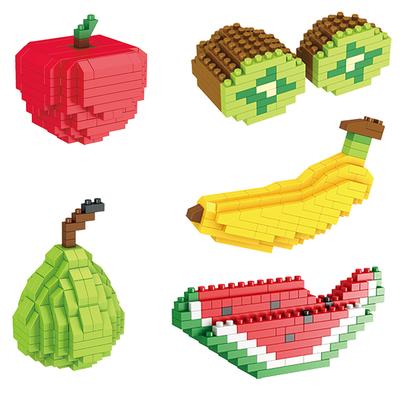 Mini blocchi di frutta fai-da-te mela banana ciliegia modello 3D decorazioni per la casa giocattoli educativi per bambini assemblaggio ragazzi ragazze regali