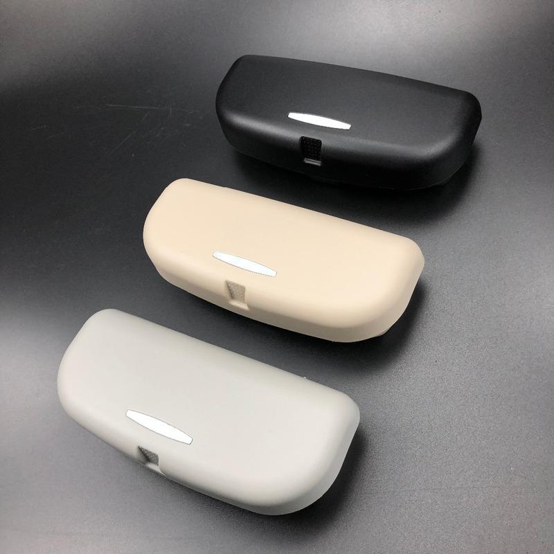 Car-Styling Sun Visor Glasses Case for Land Rover Range Rover Velar Evoque Freelander Discovery Vision Defender
