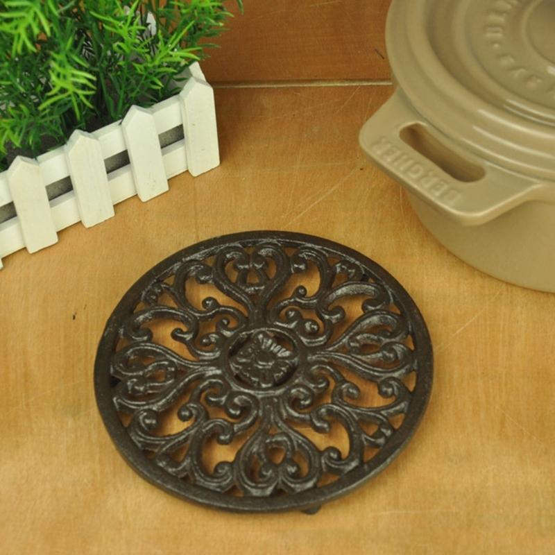 Rural Traditional Decorative Kitchen Stand With Against Slip Base Heatproof Wrought Iron Substance For Worktop Security 17cm Diameter
