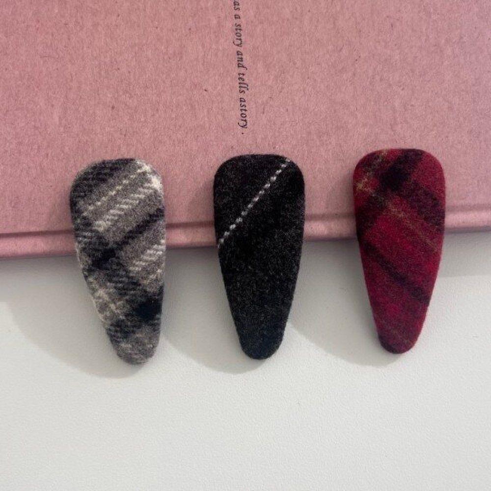 

Mno wool winter check hairpin hairpin triangle vivid fabric snap pin snap pin hairpin Red