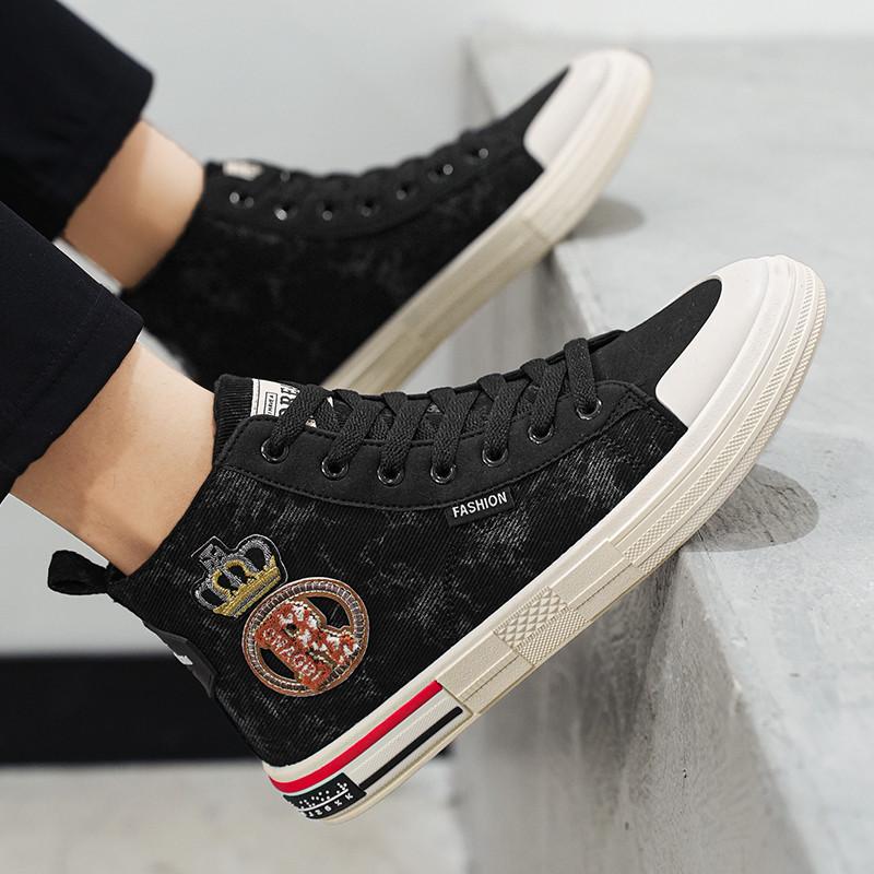 Fashion High Top Vulcanized Canvas Shoes Man Fashion Embroidery Black Lace-up Men's Skateboard Shoes Trendy Casual Designer Sneakers Men
