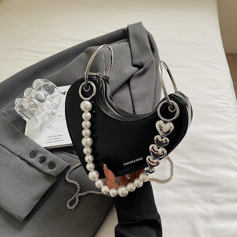 Niche design bag women's new summer chain messenger bag peach heart bag