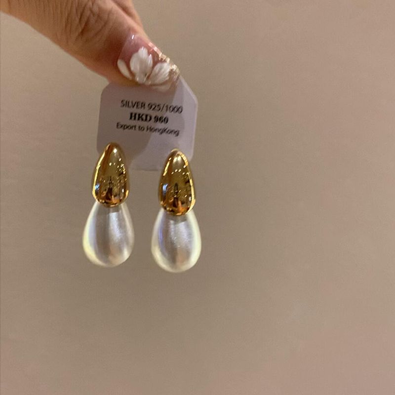 

[Поисковый свет] Французские золотистые серьги-пусеты в виде капли воды с двойным слоем, минималистичные, необычные, в стиле инс, деликатные серьги с матовой поверхностью Qing Qiu Yao Meng | Copper-plated Earrings