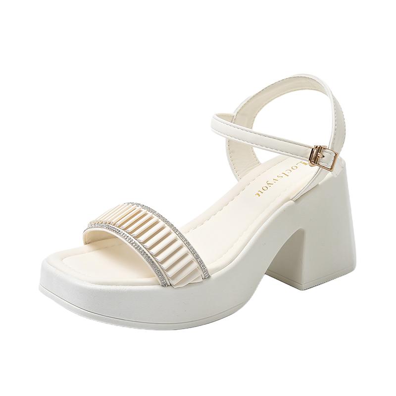 Fashion Fairy style thick soled sandals for women wearing summer 2025 new thick heels with fashionable beach shoes