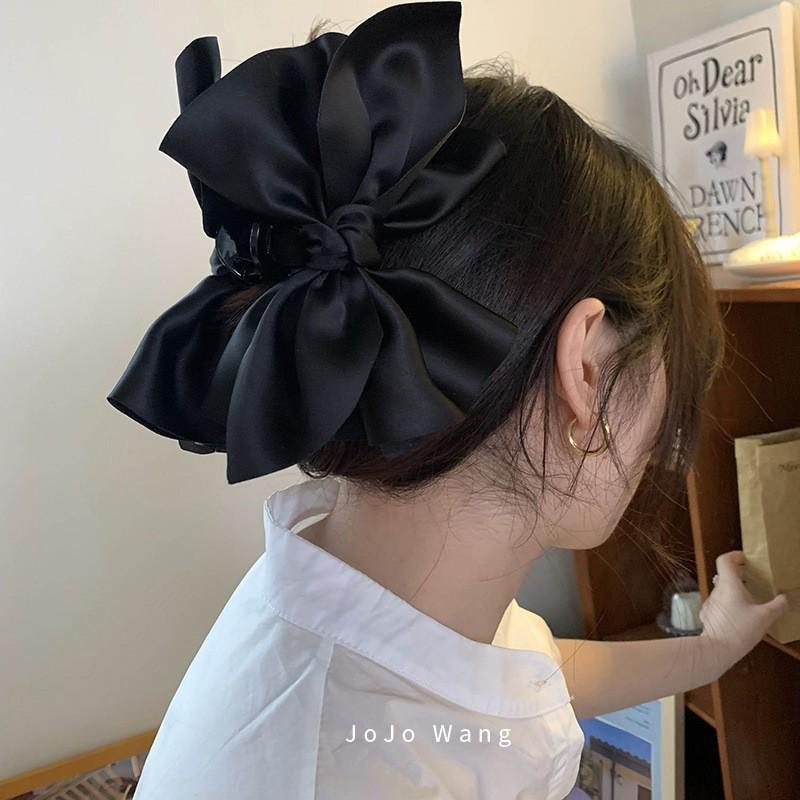 Luxury Black Feather Claw Hair Clip for Women's Updo Hairstyles