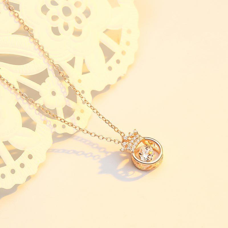 Jewelry Crown Beating Necklace Women's Fashion Jewelry Light Luxury Accessories Pendant Collarbone Chain Women