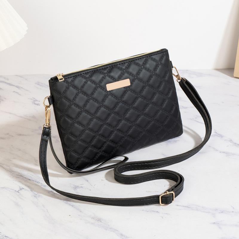 

Light luxury niche design fashion trend quilting embroidery sequins decoration women s simple retro messenger bag чёрный