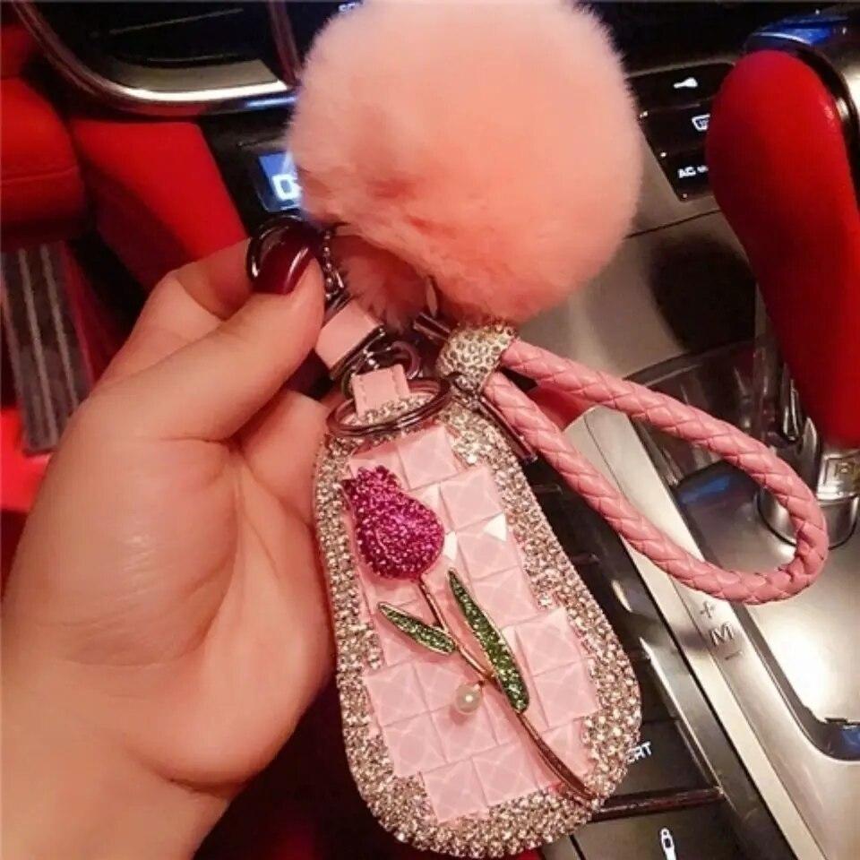 

Cartera para llaves Чехол для ключа GM с мультяшным рисунком, защитный чехол для ключей от машины, пара бриллиантовых ключей, пряжка, плюшевый шарик, monedero para auto
