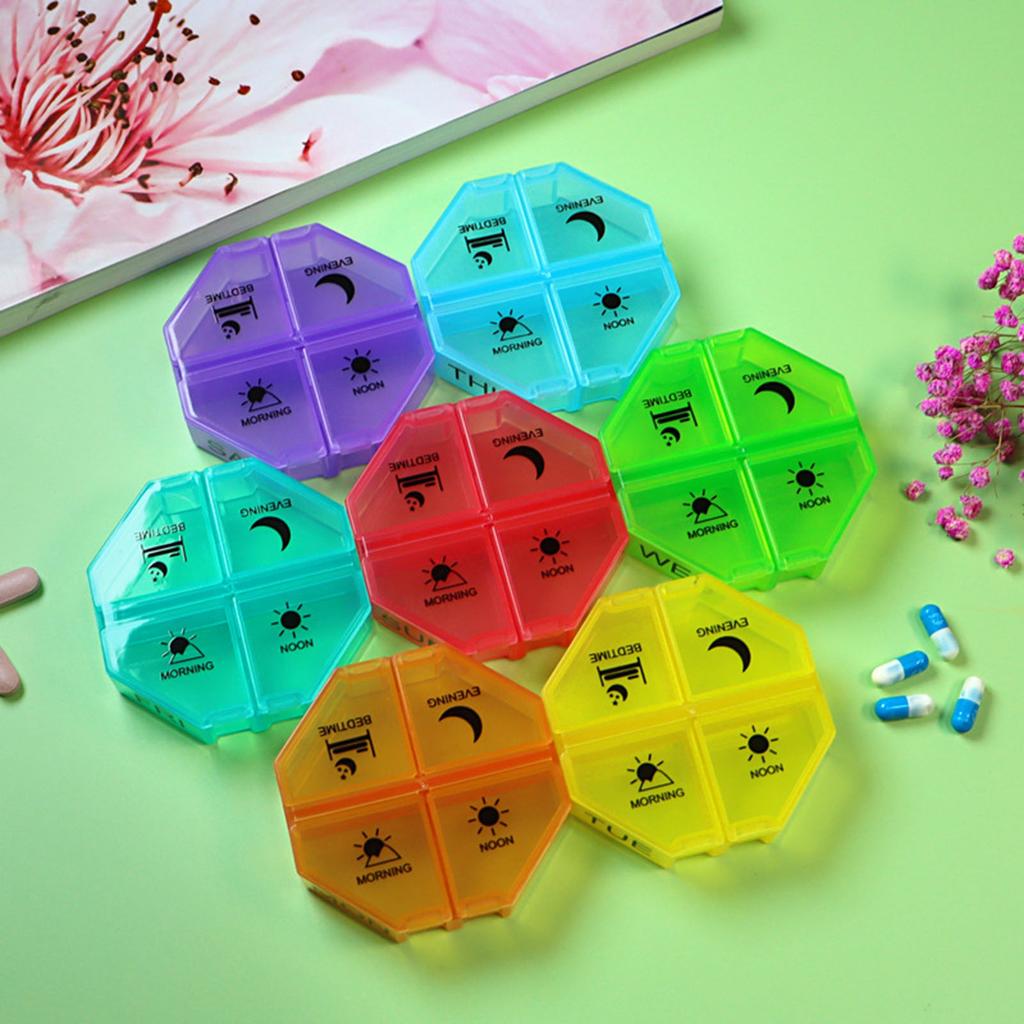 Medicine Container 28 Compartments Plastic Sealed Portable 7 Day Medicine Storage Box for Daily Use Transparent Seven