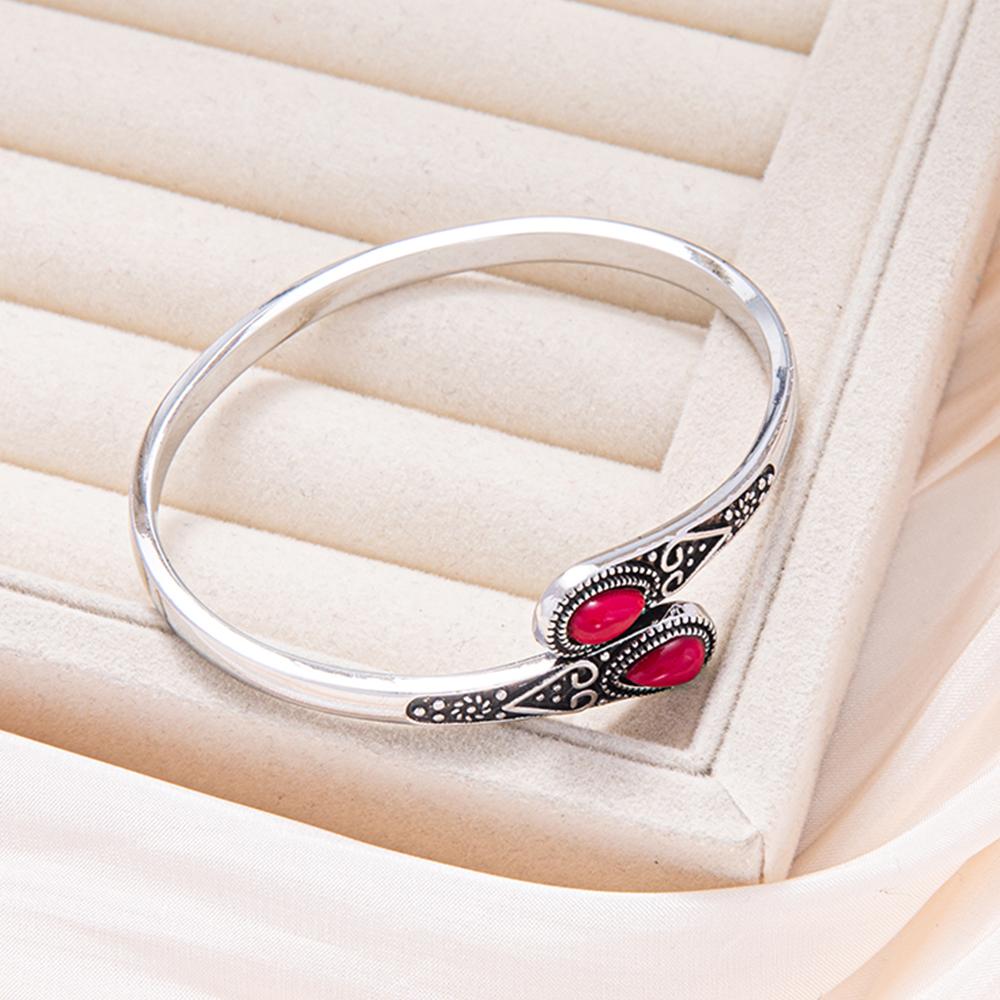 A fashionable retro inlaid imitation green agate water drop men and women adjustable open bracelet, bohemian style summer hundre