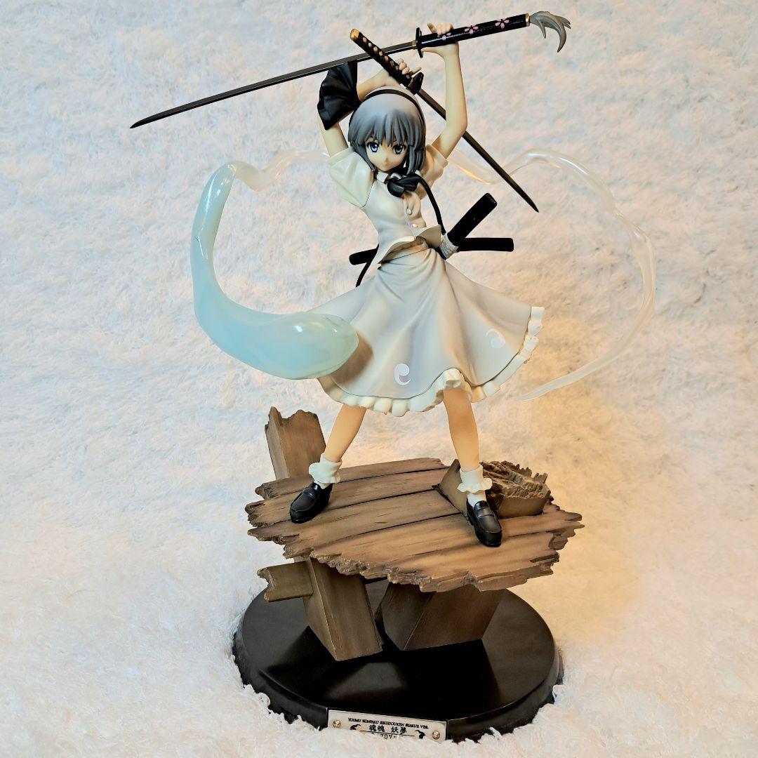 

[USED] Konpaku Youmu Touhou Project Half-Human, Half-Ghost Gardener Rokudou Ken White Coat Ver. Figure