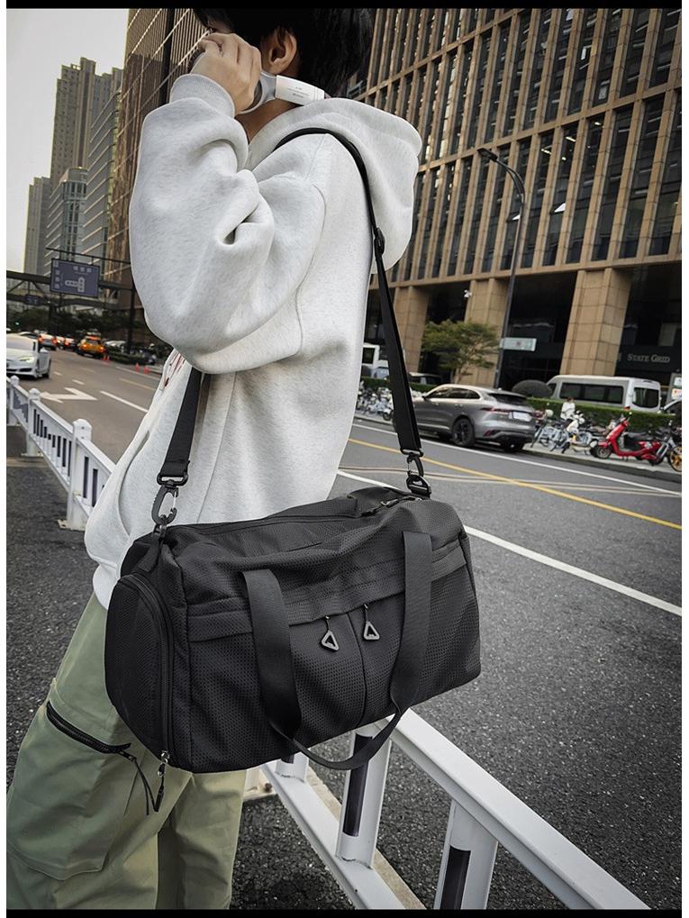 Unisex Crossbody Sports Bag with Dry/Wet Compartments, Large-Capacity Travel Duffel for Short Trips