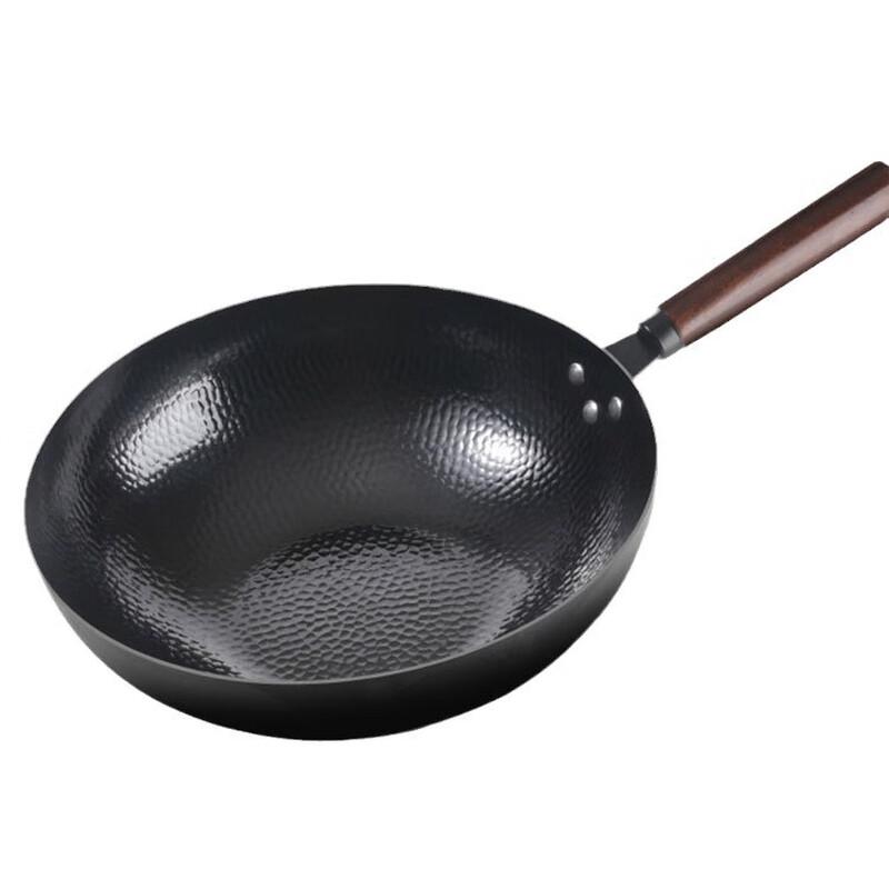 Yoshida Master 32cm Refined Iron Wok with Fish Scale Design
