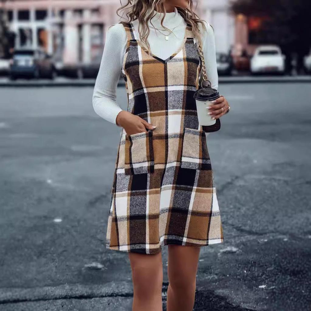 Chic Women's Plaid Suspender Skirt with Pockets – Casual Fashion for Spring and Autumn