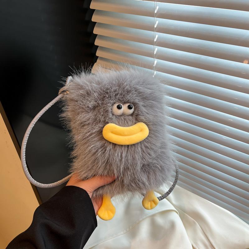 Plush bag women's autumn and winter 2025 new versatile casual shoulder messenger bag cartoon cute casual plush bag