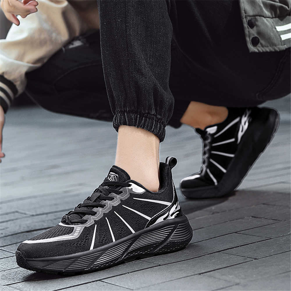 Fashion Bicolor Slip-resistant Comfortable Women Vulcanize Shoes 32 Red Sneakers Husband Sport Loofers Sneakersy Lux Flatas Fat