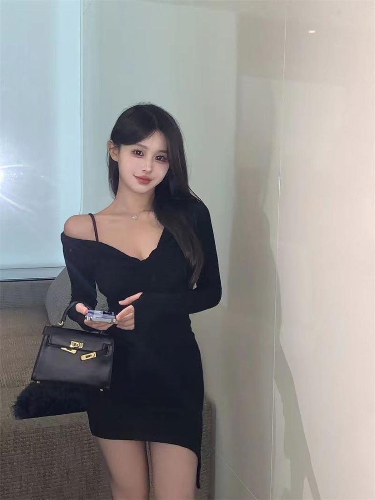 Spice girl long-sleeved new autumn and winter dress black backing irregular waist short skirt slim and thin