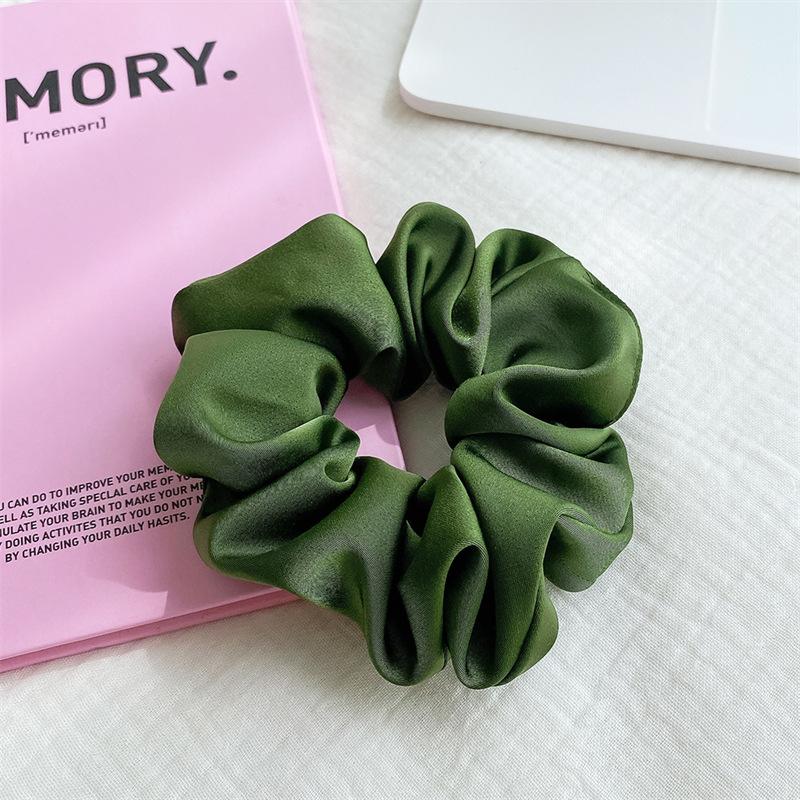 

Oversized Glossy Surface Hair Scrunchies High Elasticity Ponytail Holder For Thick Hair Solid Color Aesthetic Tie green satin