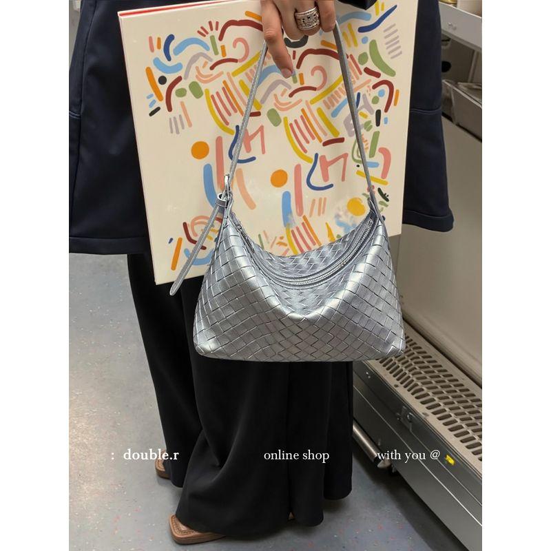 

Xiao Ruiliang Bag California Sunshine High Quality Hand-Woven Lunch Box Bag Women 2025 New Shoulder Shoulder Underarm Silver Star Silver-a small amount of In Stock