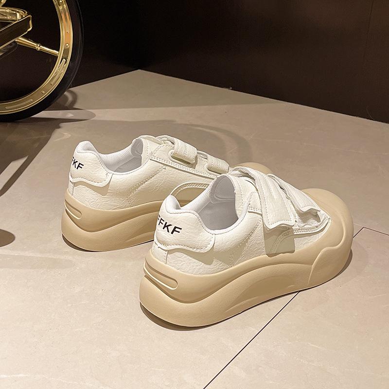 Weiße Board-Schuhe Damen 2025 Sommer Klettverschluss dicksohlige hässlich süße kleine weiße Schuhe Big Head Brotschuhe höhenerhöhende Sportschuhe