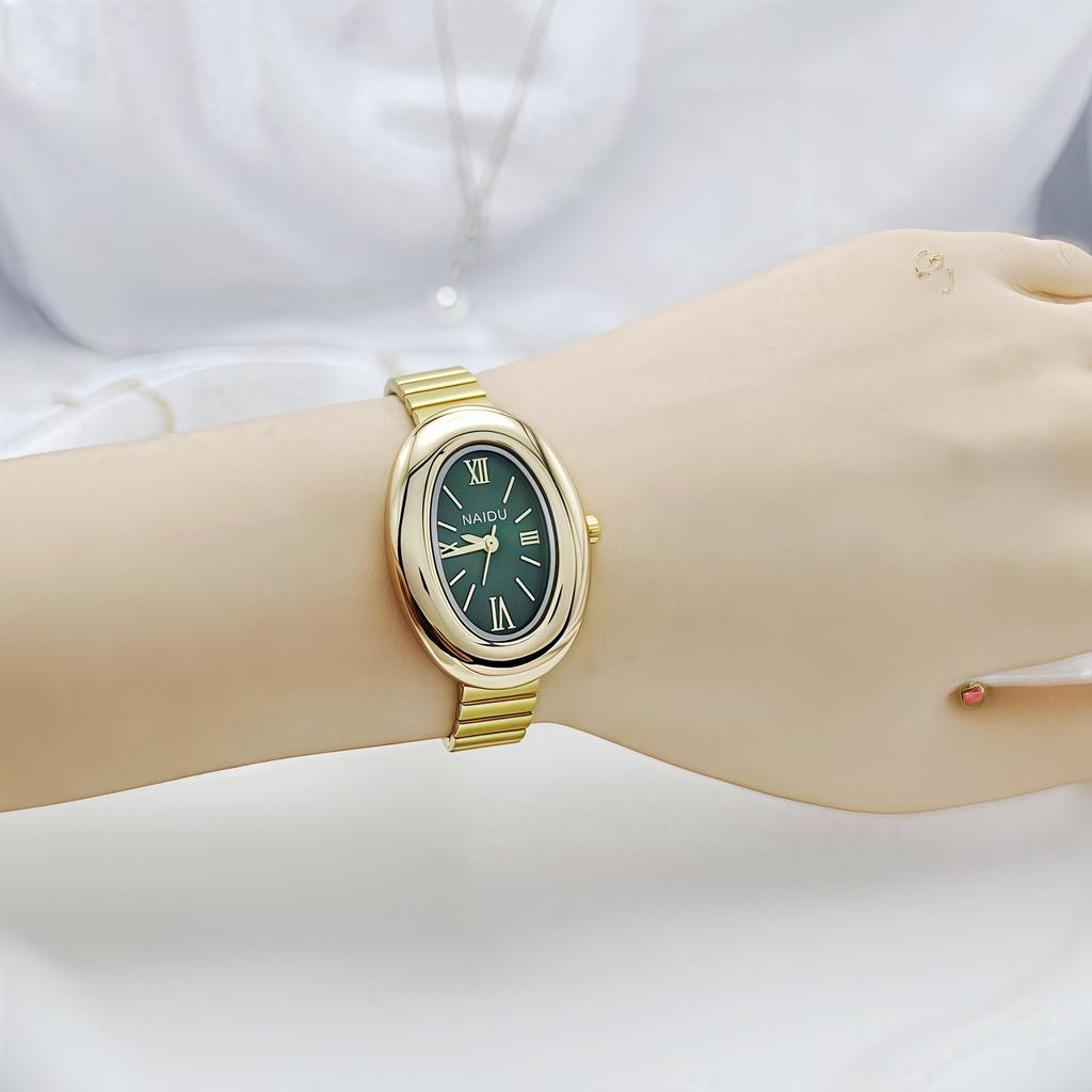 New Women's Oval Gold Quartz Watch - Stylish and Popular in Southeast Asia
