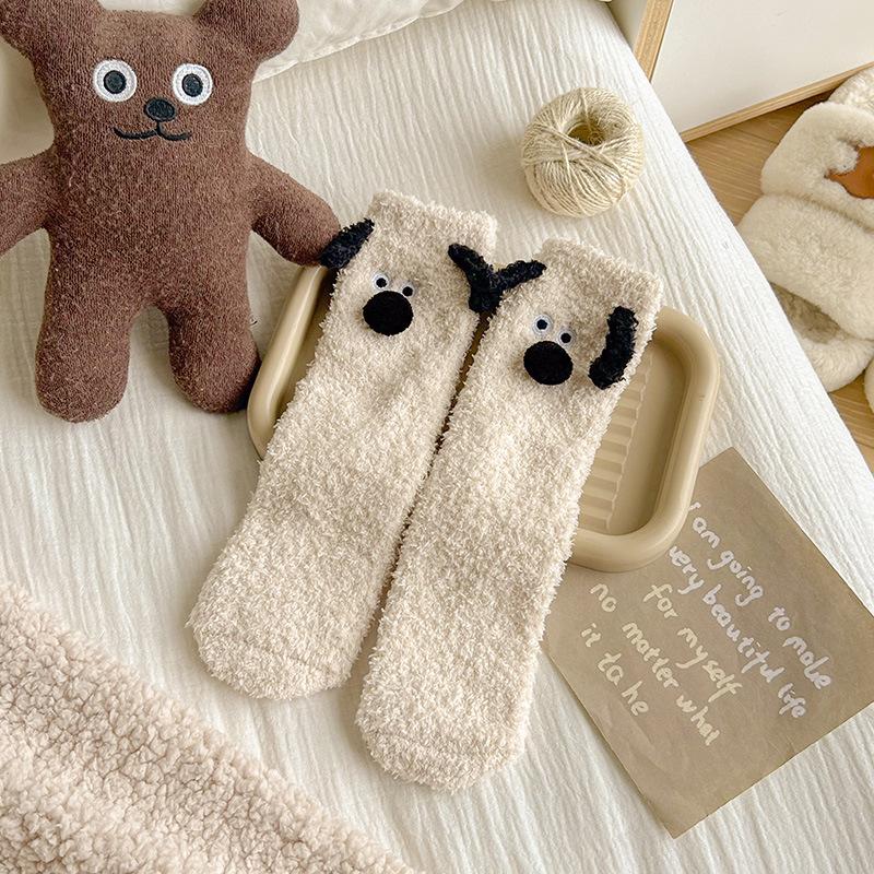 Korall-Samt Hunde Socken Damen Winter Verdickt Plüsch Warm Bequeme Schlaf Socke Niedlich Cartoon Lieblich Tier Boden Socken