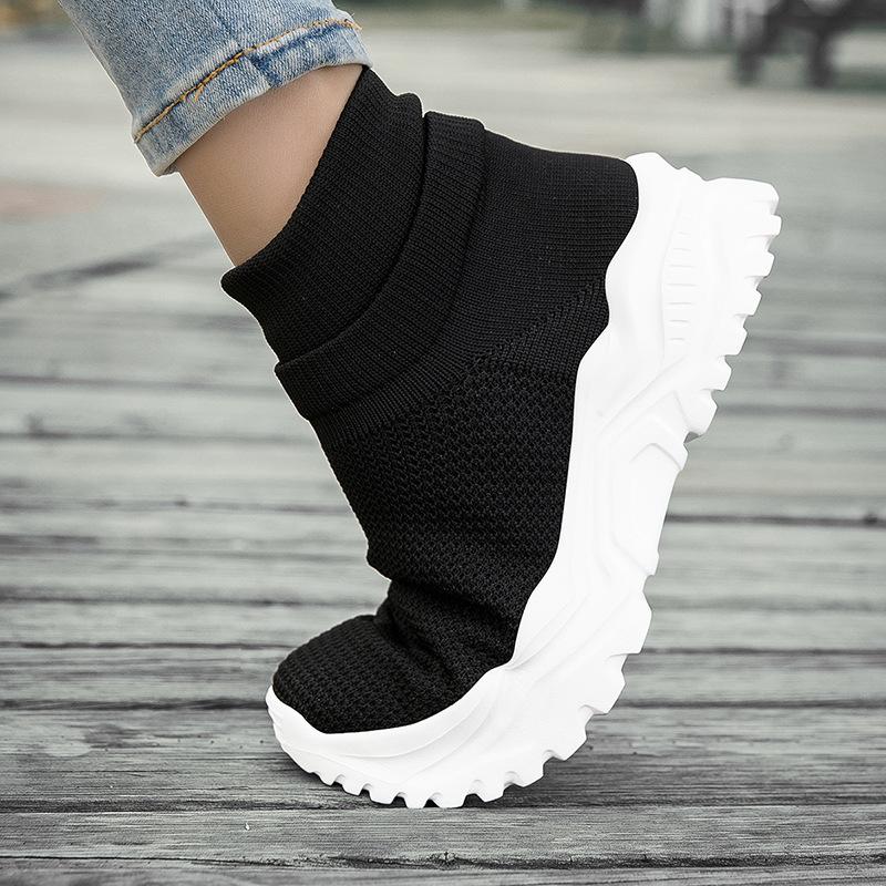 2025 new large size flying woven casual shoes men's hot-selling one-pedal light foot cover lazy shoes men's shoes spot