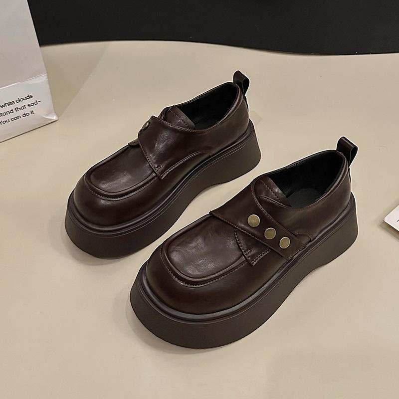 

Loafers women s 2025 new autumn super fire commuting fashion small man thick sole British style trend small leather shoes 40 коричневый